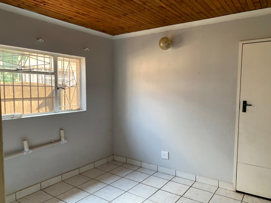 5 Bedroom Property for Sale in Rensburg Gauteng