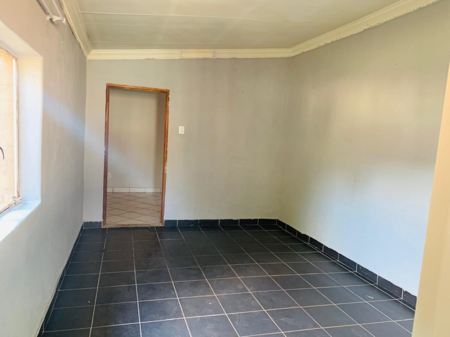 5 Bedroom Property for Sale in Rensburg Gauteng