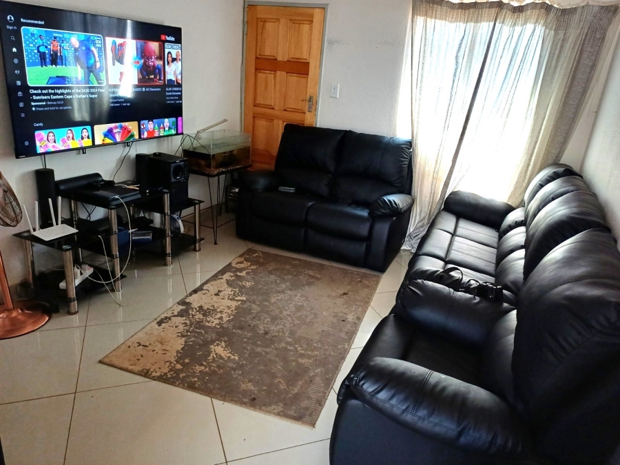 2 Bedroom Property for Sale in Savanna City Gauteng