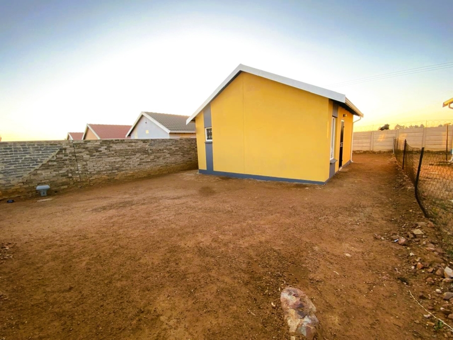 2 Bedroom Property for Sale in Savanna City Gauteng