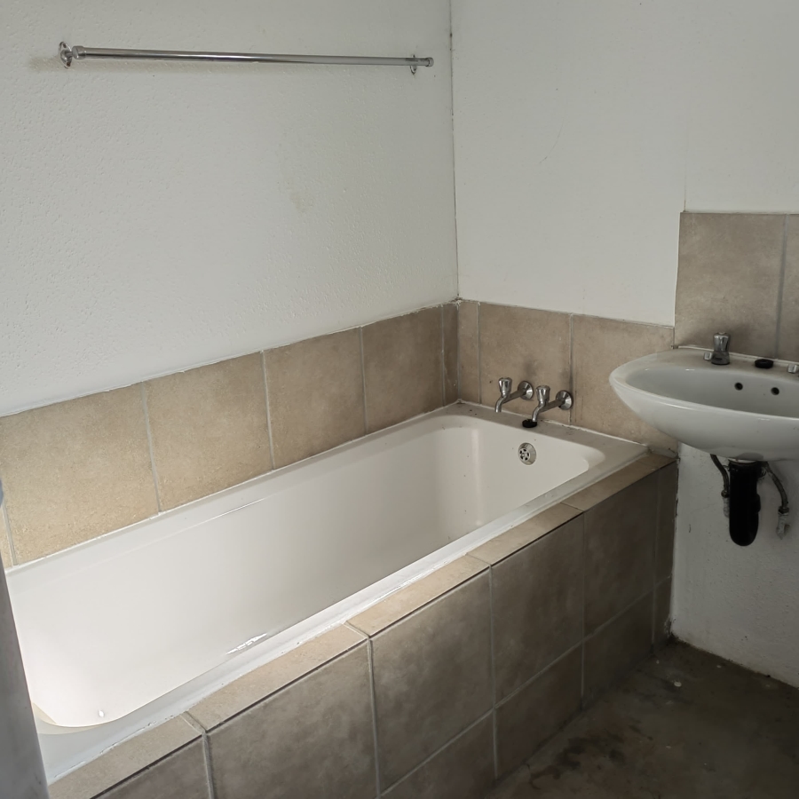 2 Bedroom Property for Sale in Savanna City Gauteng