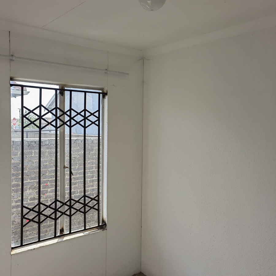 2 Bedroom Property for Sale in Savanna City Gauteng