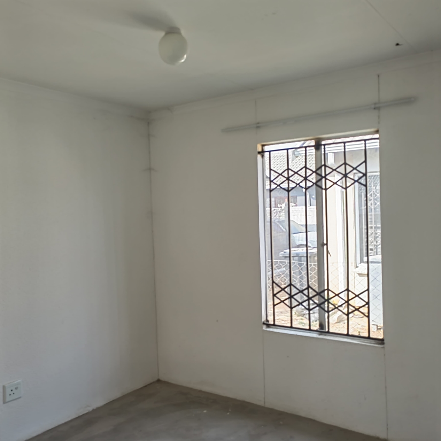 2 Bedroom Property for Sale in Savanna City Gauteng