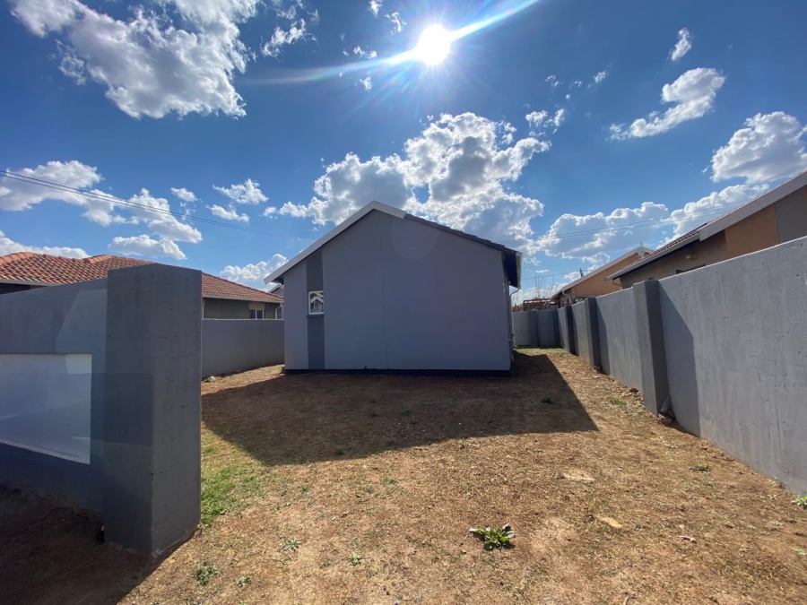 2 Bedroom Property for Sale in Savanna City Gauteng