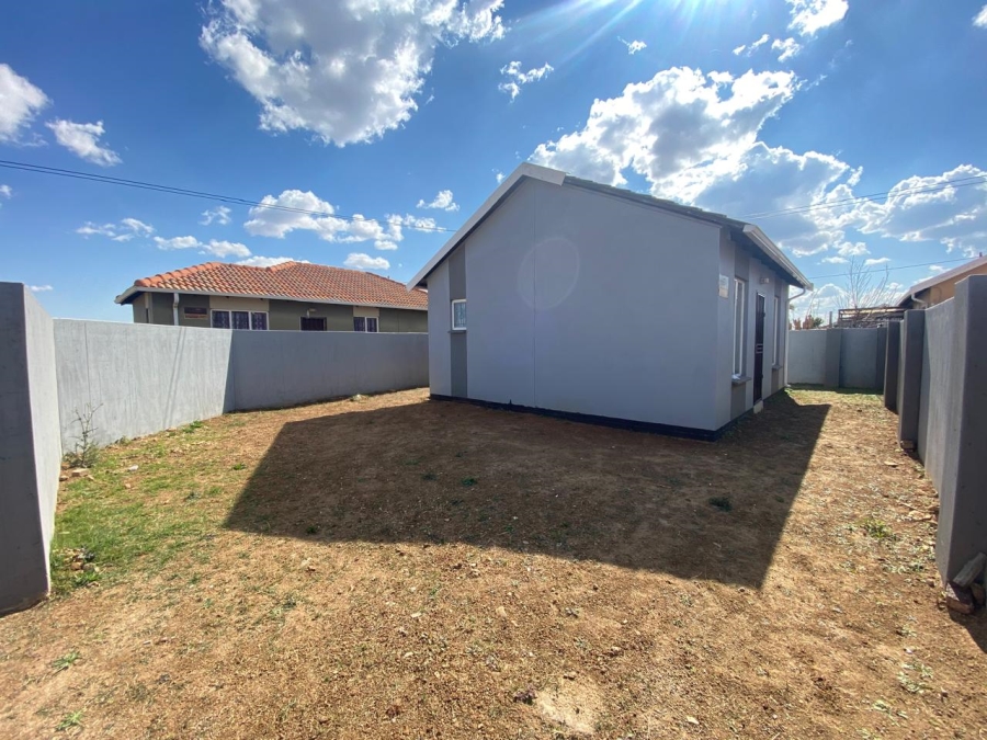 2 Bedroom Property for Sale in Savanna City Gauteng