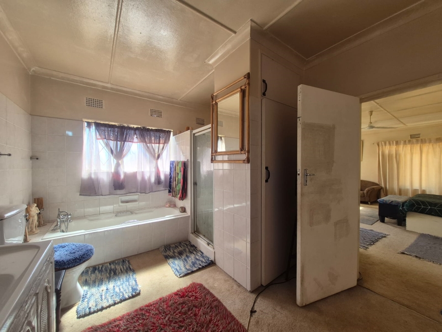 3 Bedroom Property for Sale in Kookrus Gauteng