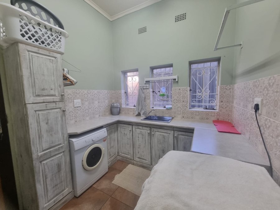 6 Bedroom Property for Sale in Vanderbijlpark SW 5 Gauteng