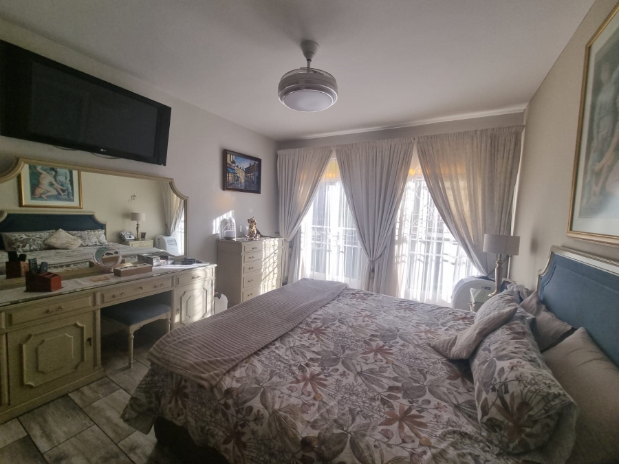 6 Bedroom Property for Sale in Vanderbijlpark SW 5 Gauteng