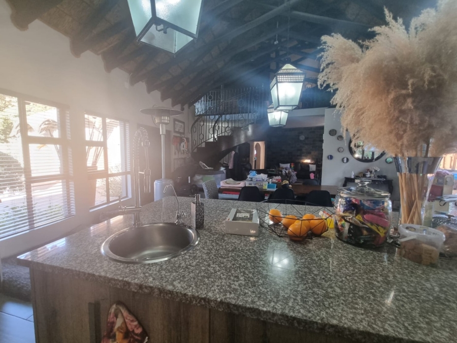 6 Bedroom Property for Sale in Vanderbijlpark SW 5 Gauteng