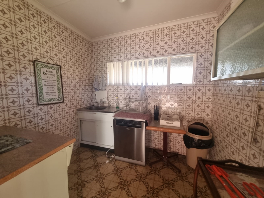 6 Bedroom Property for Sale in Vanderbijlpark SW 5 Gauteng