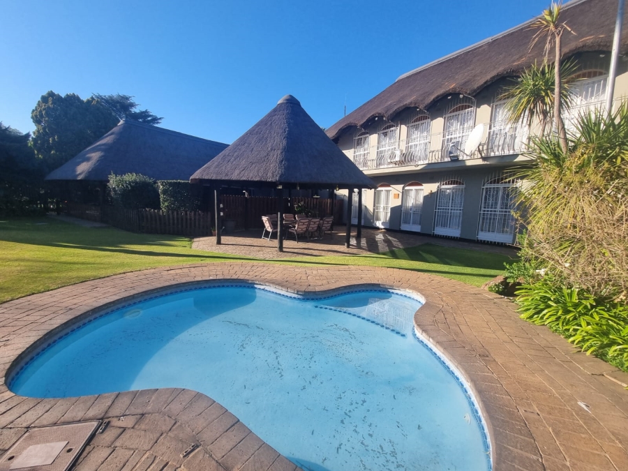 6 Bedroom Property for Sale in Vanderbijlpark SW 5 Gauteng