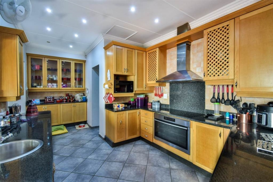 8 Bedroom Property for Sale in Pretoria North Gauteng