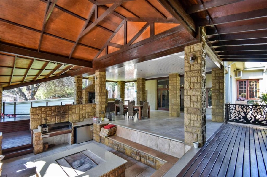 8 Bedroom Property for Sale in Pretoria North Gauteng