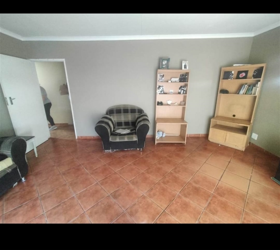 8 Bedroom Property for Sale in Bultfontein Gauteng