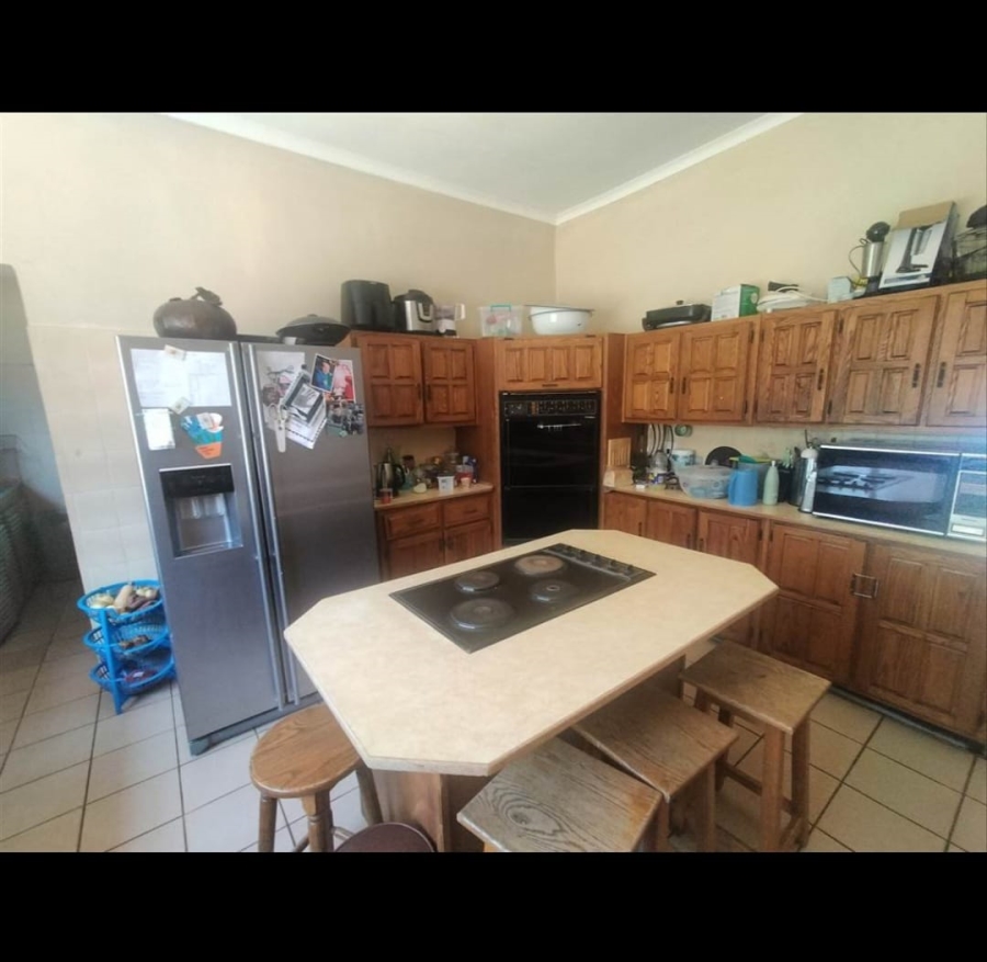 8 Bedroom Property for Sale in Bultfontein Gauteng