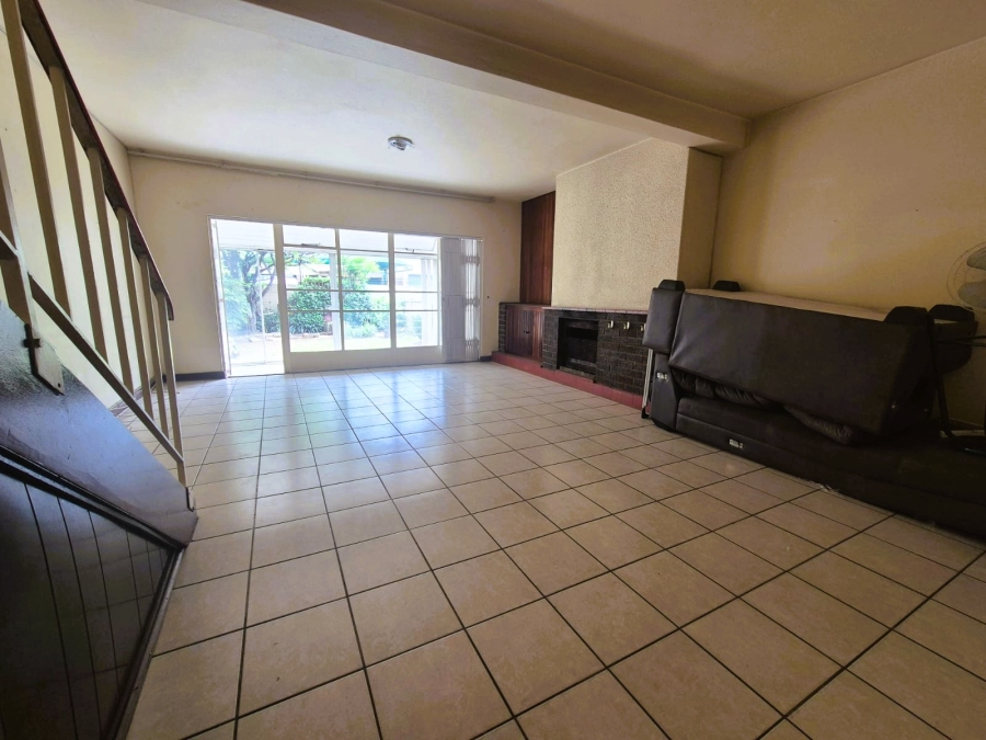 2 Bedroom Property for Sale in Three Rivers Proper Gauteng
