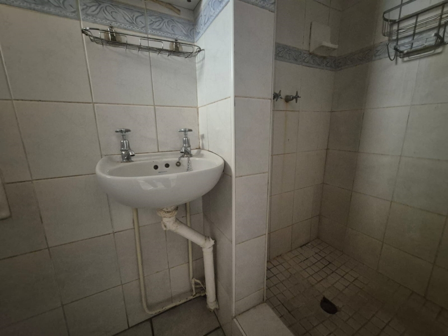 2 Bedroom Property for Sale in Three Rivers Proper Gauteng