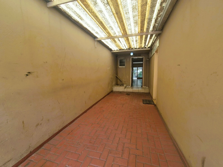 2 Bedroom Property for Sale in Three Rivers Proper Gauteng