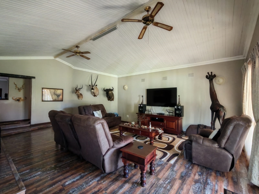 4 Bedroom Property for Sale in Three Rivers East Gauteng