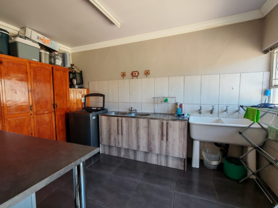 4 Bedroom Property for Sale in Three Rivers East Gauteng