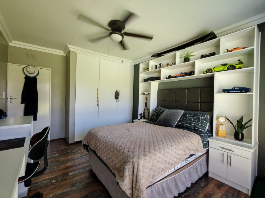 4 Bedroom Property for Sale in Three Rivers East Gauteng