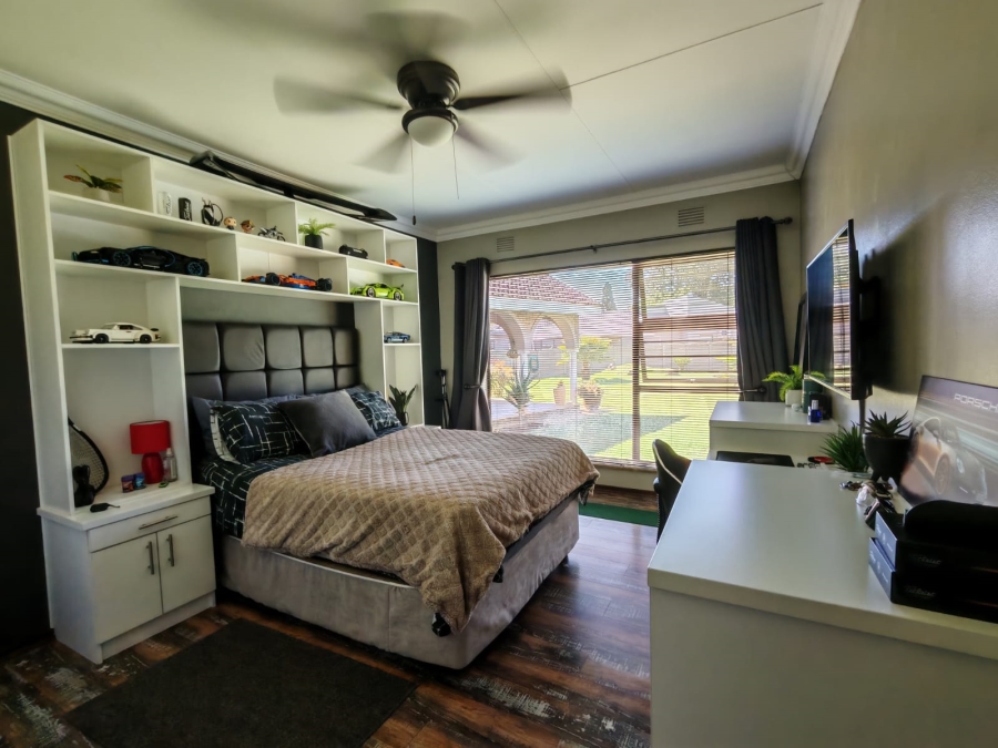 4 Bedroom Property for Sale in Three Rivers East Gauteng