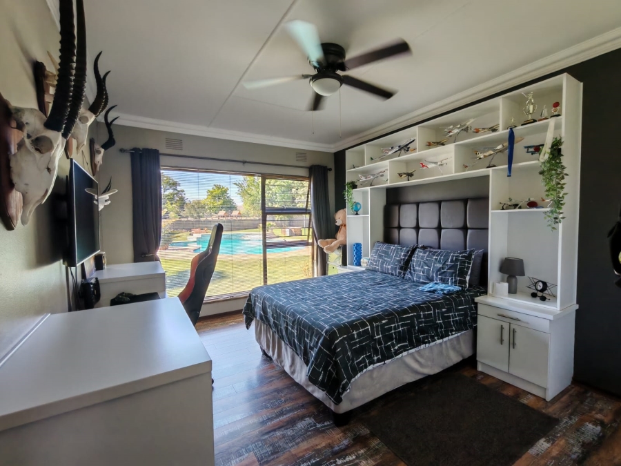 4 Bedroom Property for Sale in Three Rivers East Gauteng