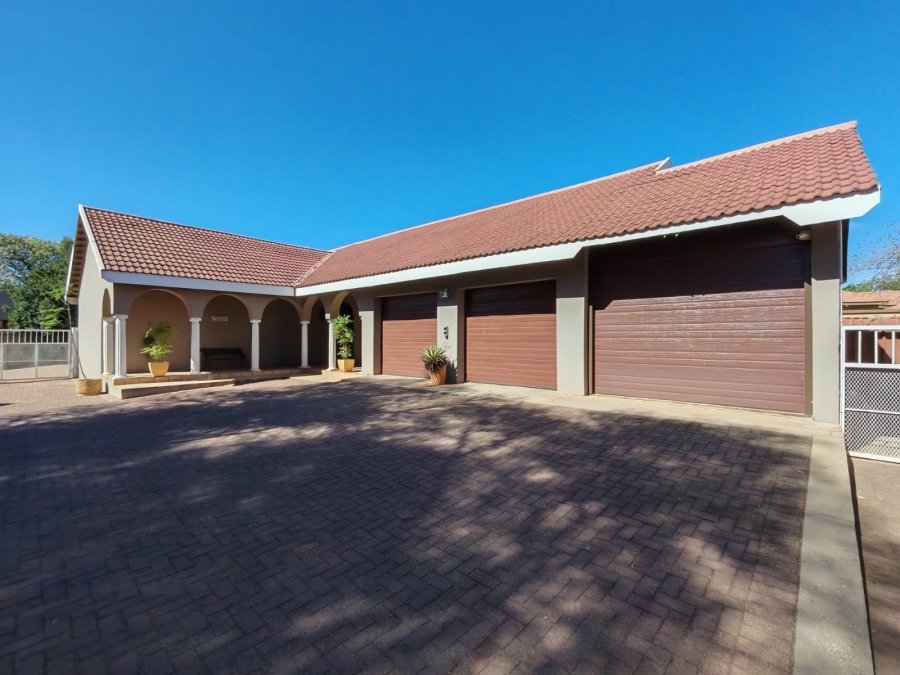 4 Bedroom Property for Sale in Three Rivers East Gauteng