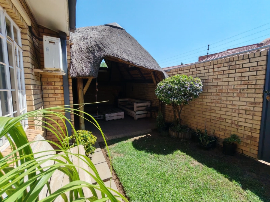 3 Bedroom Property for Sale in Three Rivers Gauteng
