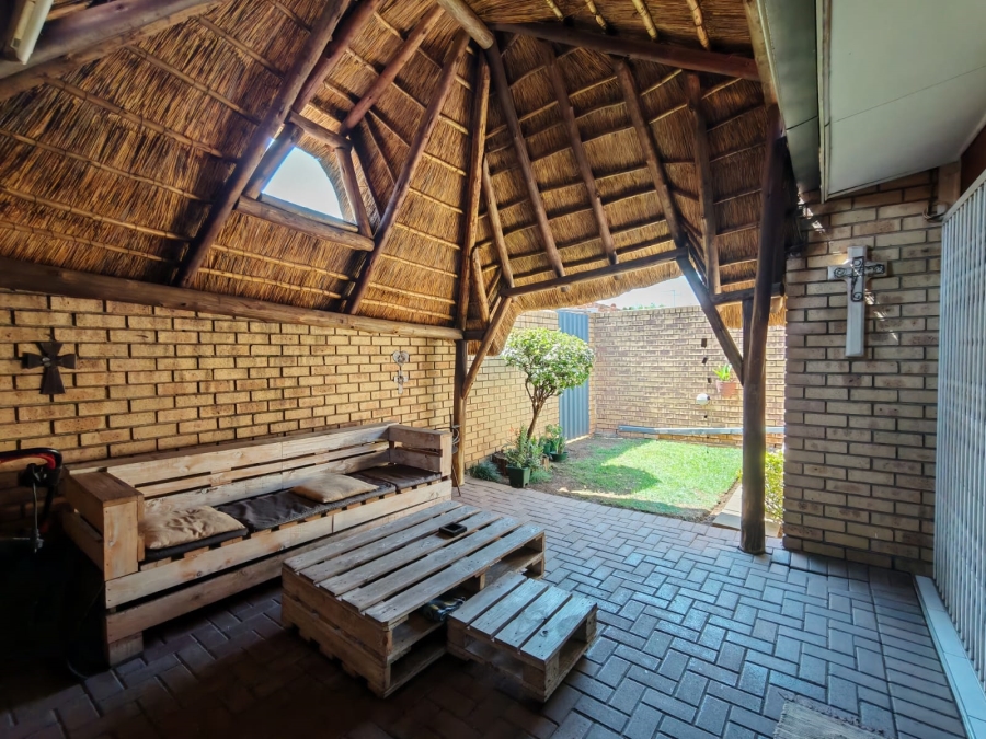 3 Bedroom Property for Sale in Three Rivers Gauteng