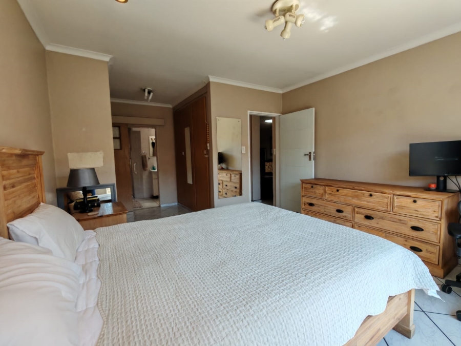 3 Bedroom Property for Sale in Three Rivers Gauteng