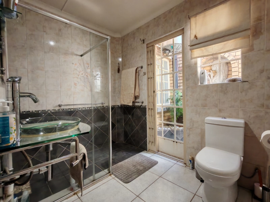 3 Bedroom Property for Sale in Three Rivers Gauteng