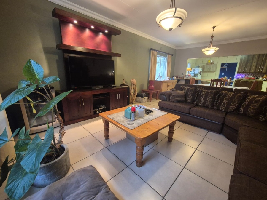 3 Bedroom Property for Sale in Three Rivers Gauteng