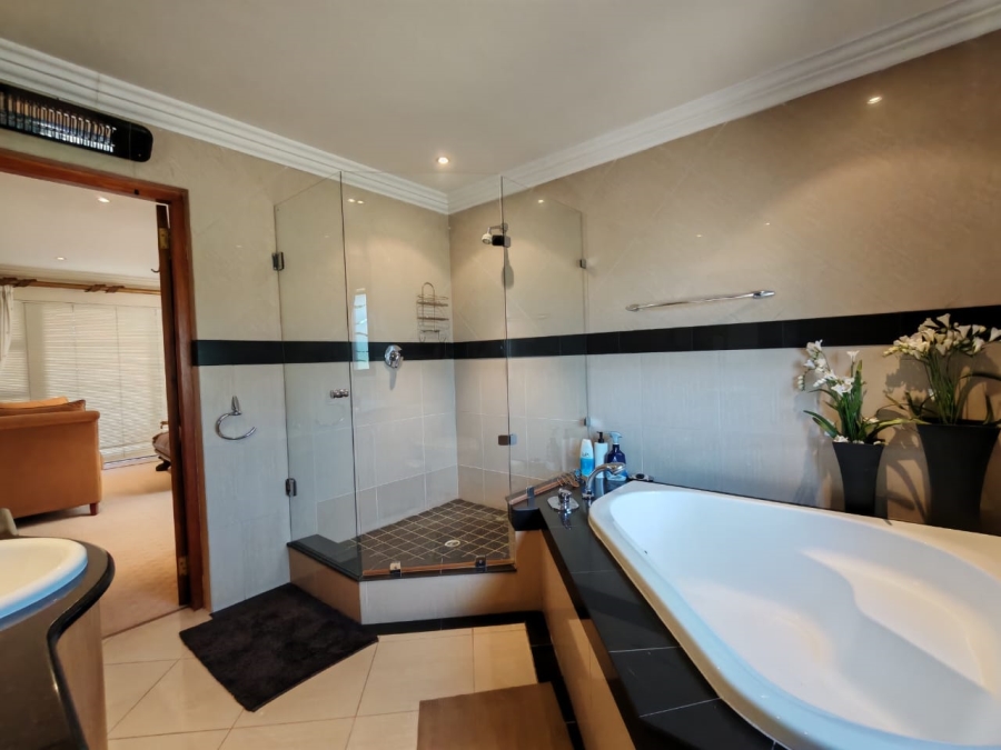 4 Bedroom Property for Sale in Northdene Gauteng