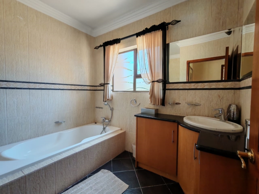 4 Bedroom Property for Sale in Northdene Gauteng