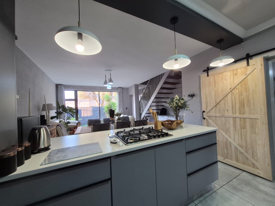 2 Bedroom Property for Sale in Meyerton Central Gauteng