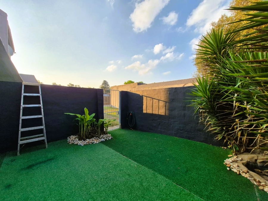 2 Bedroom Property for Sale in Meyerton Central Gauteng