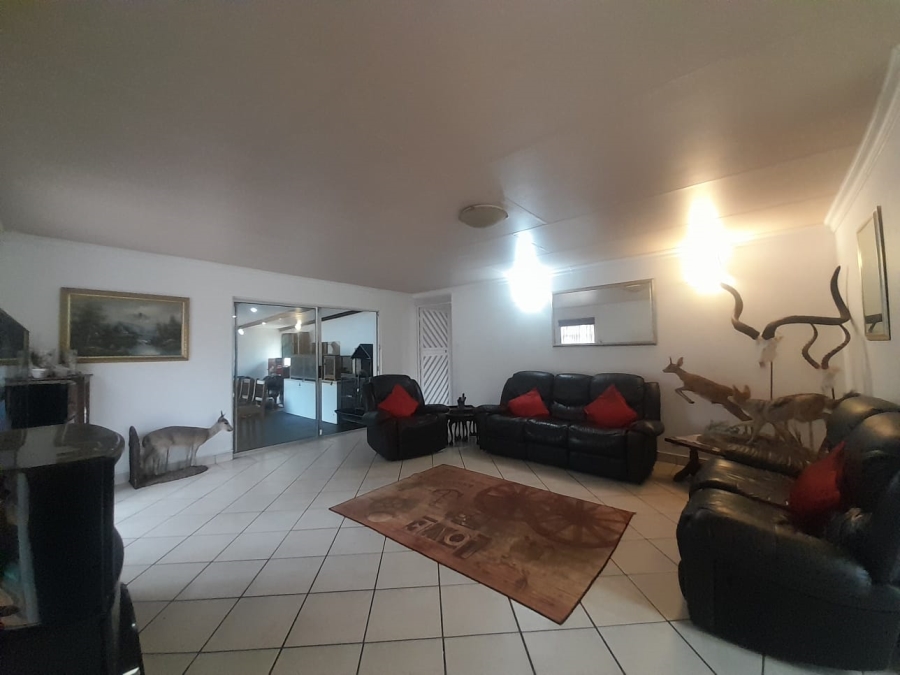 To Let 3 Bedroom Property for Rent in Kookrus Gauteng