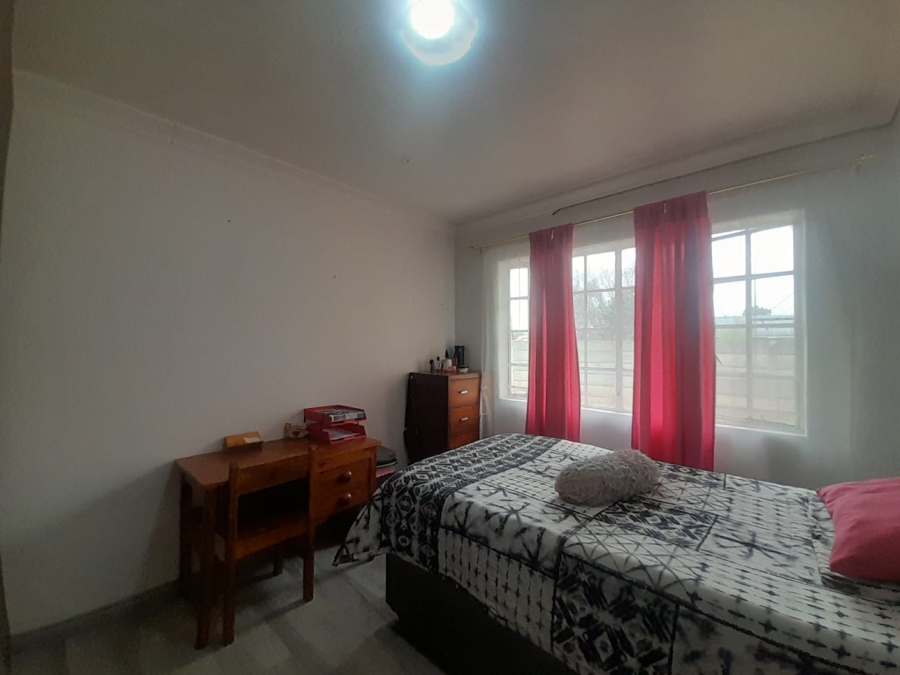 To Let 3 Bedroom Property for Rent in Kookrus Gauteng