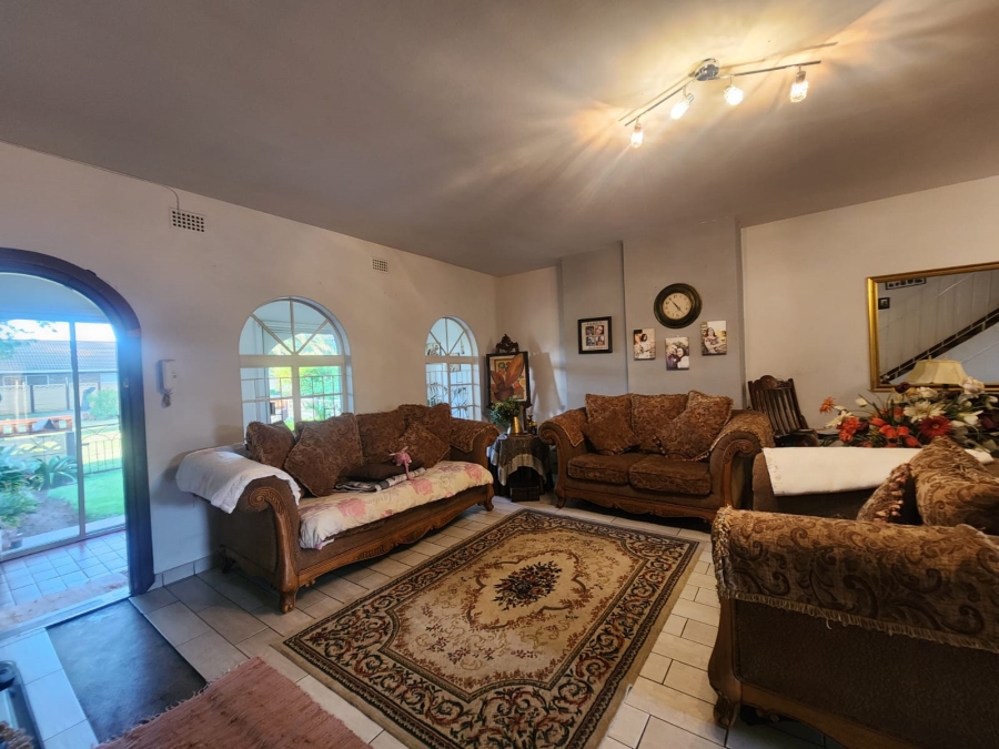 2 Bedroom Property for Sale in Three Rivers Gauteng