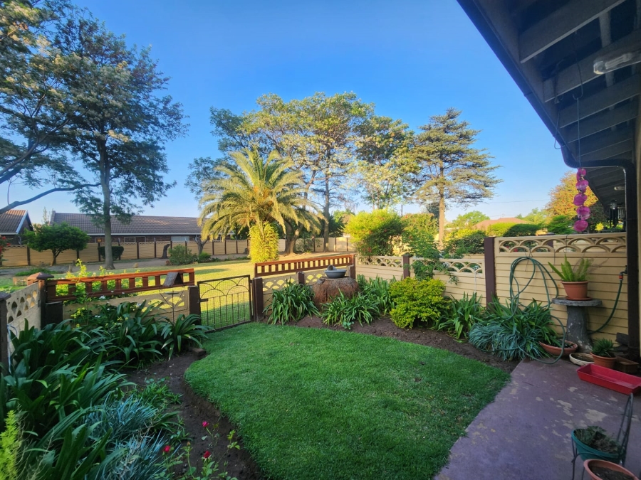 2 Bedroom Property for Sale in Three Rivers Gauteng