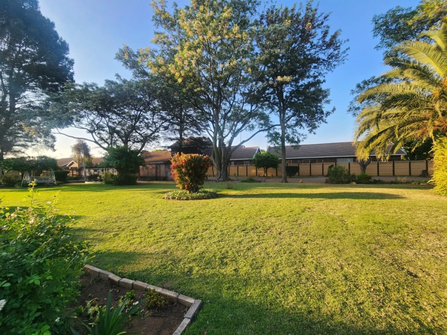 2 Bedroom Property for Sale in Three Rivers Gauteng