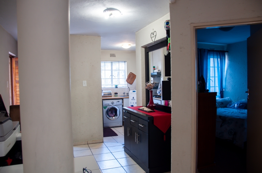 2 Bedroom Property for Sale in Vorna Valley Gauteng