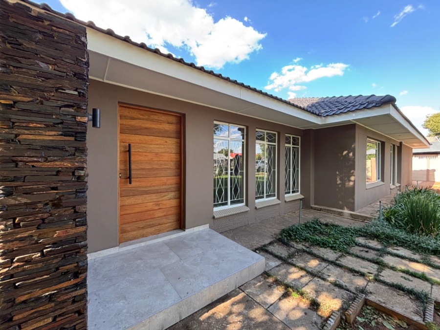 4 Bedroom Property for Sale in Risiville Gauteng