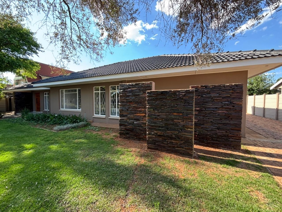 4 Bedroom Property for Sale in Risiville Gauteng