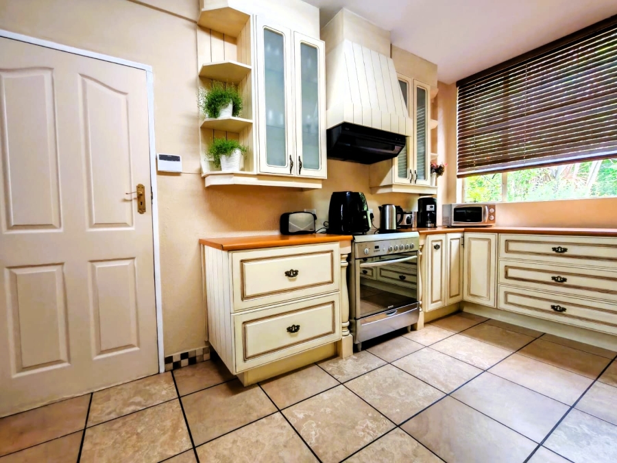 3 Bedroom Property for Sale in Three Rivers Proper Gauteng