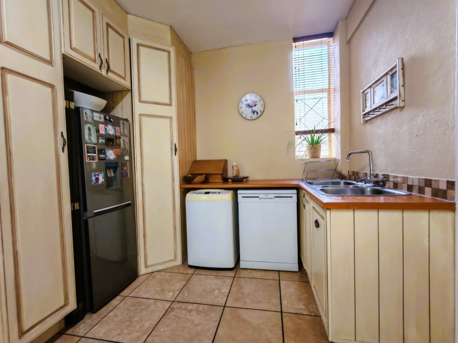 3 Bedroom Property for Sale in Three Rivers Proper Gauteng