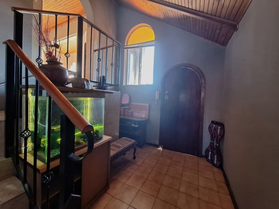 4 Bedroom Property for Sale in Rensburg Gauteng