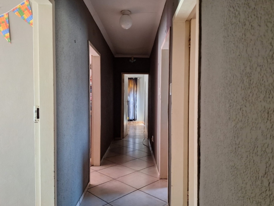 4 Bedroom Property for Sale in Rensburg Gauteng