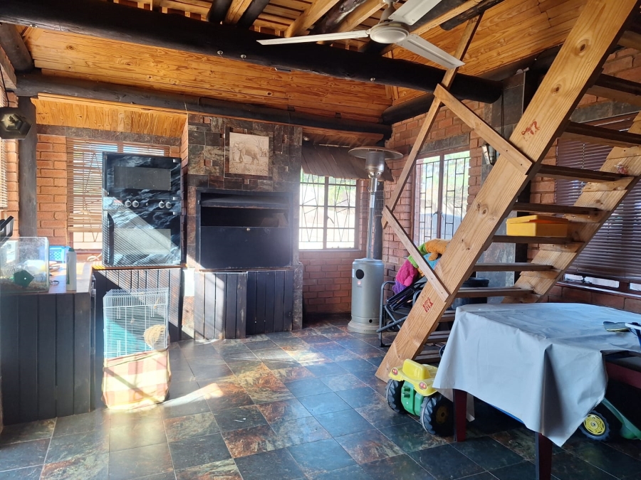 4 Bedroom Property for Sale in Rensburg Gauteng